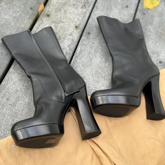 Michael KORS Emmy Runway Platform Boot Genuine Leather- Michael Kors Collection - Picture 2 of 8